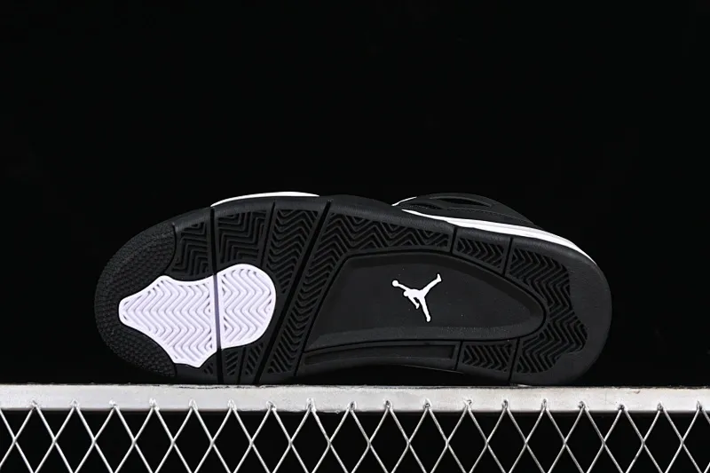 All categories Air Jordan Jordan series basketball shoes Air Jordan 4 OG version Air Jordan 4 Retro "White Thunder" AJ4 Joe 4 White Thunder FQ8138-001